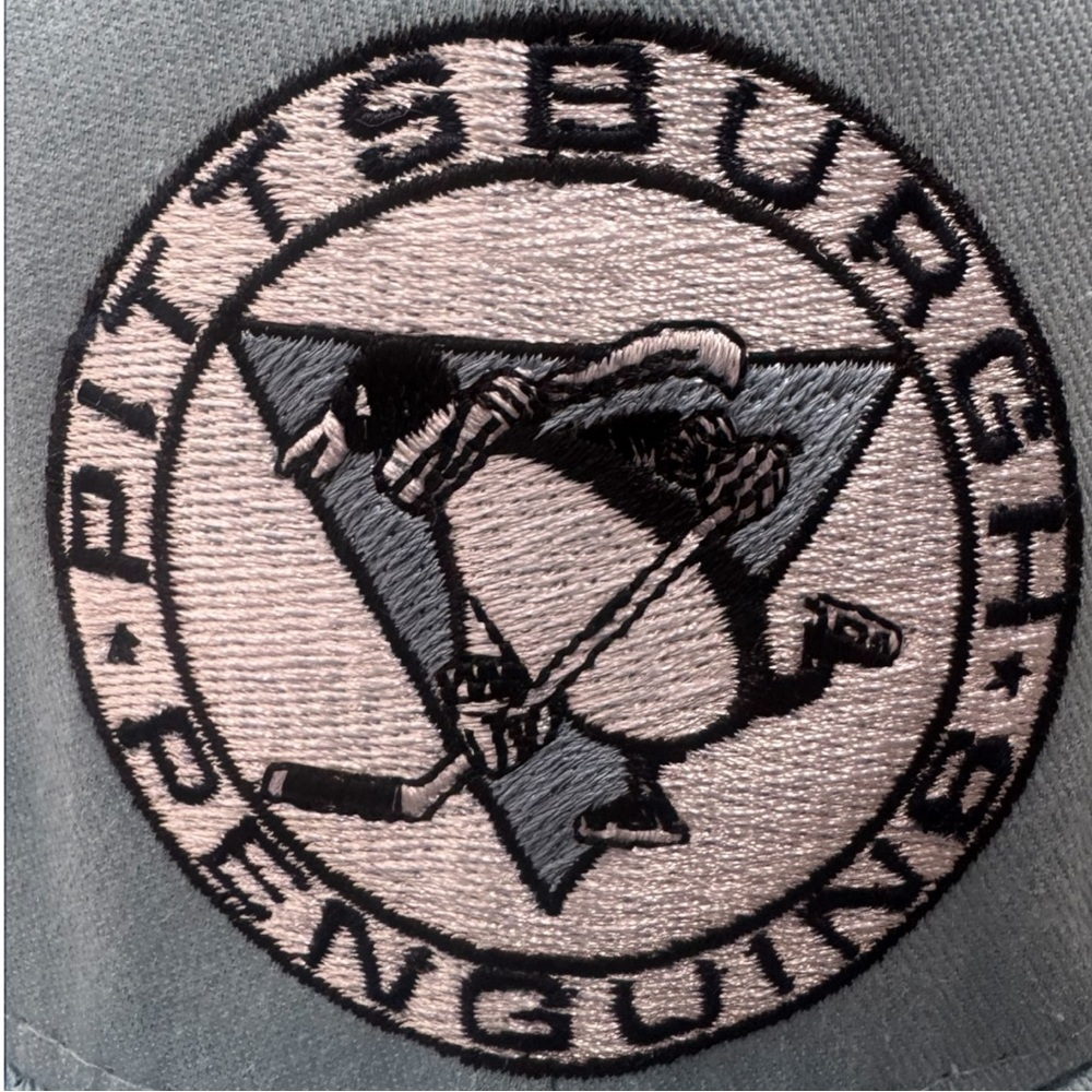 ✅Vintage 90s Zephyr Powder Blue Pittsburgh Penguins Mesh Trucker Hat - Picture 5 of 16